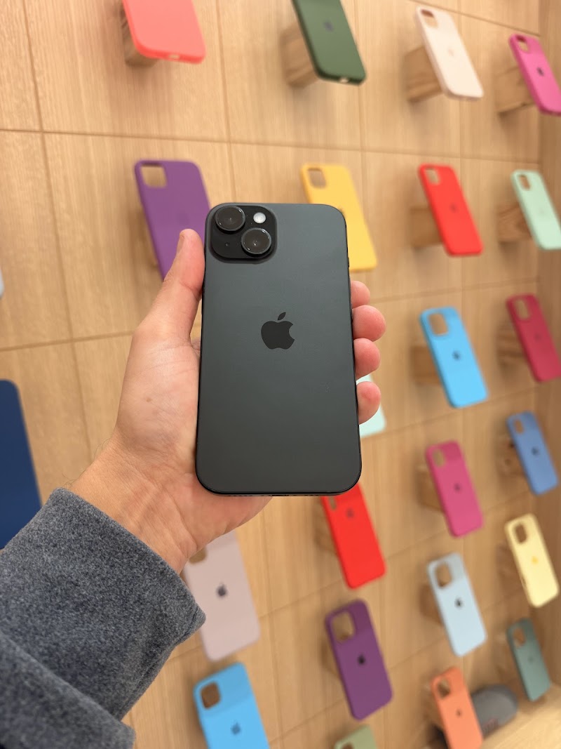 iPhone 15